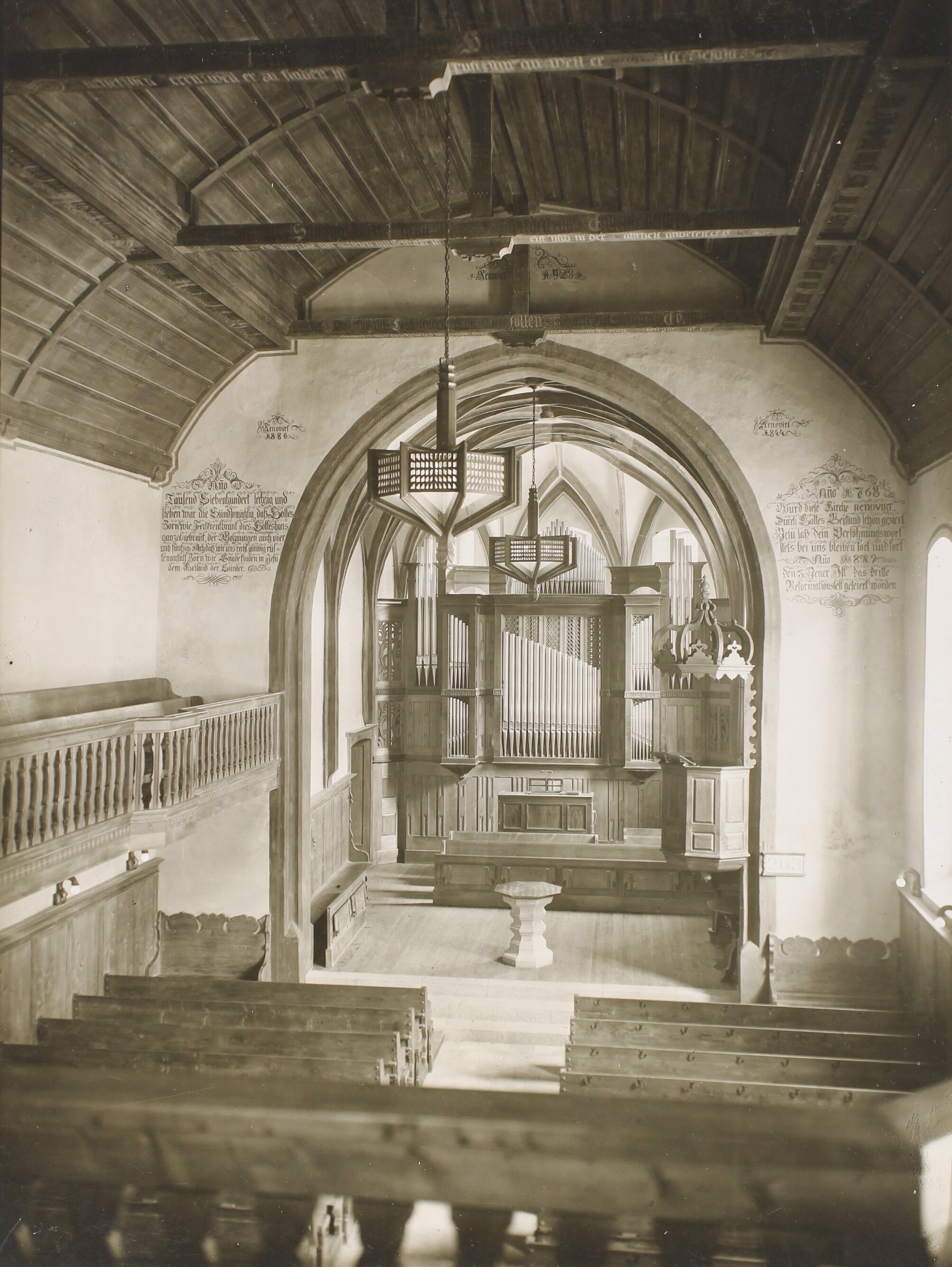 Kirche Schiers Interieur (© StAGR_Domenic Mischol 1929)